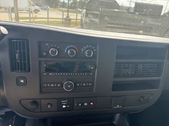 New 2025 Chevrolet Express 3500 w/ Driver Convenience Package RWD image 15