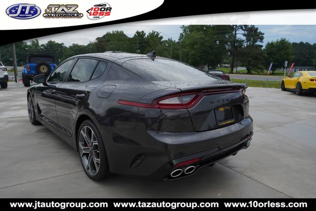 Used 2020 Kia Stinger GT1 RWD image 6
