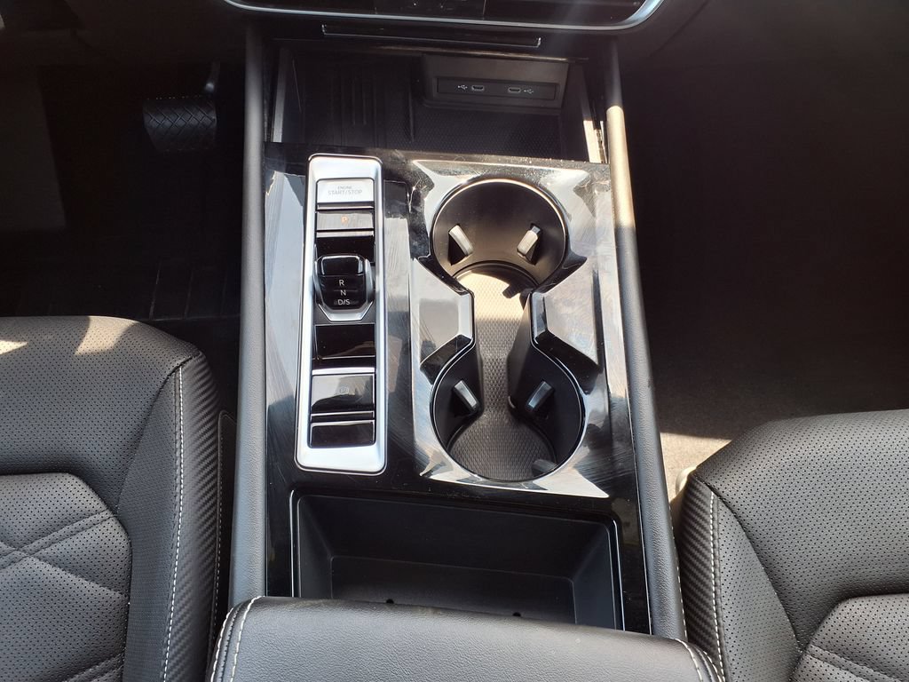 Used 2025 Volkswagen Atlas Cross Sport SE FWD image 33