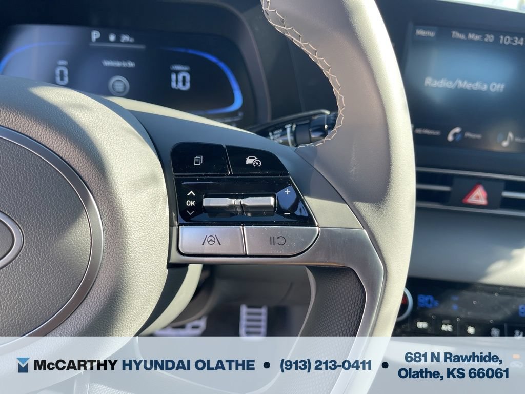 Used 2025 Hyundai Elantra Sport FWD image 23