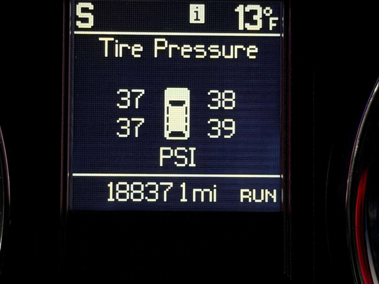 Used 2014 Chrysler Town & Country Touring-L image 50