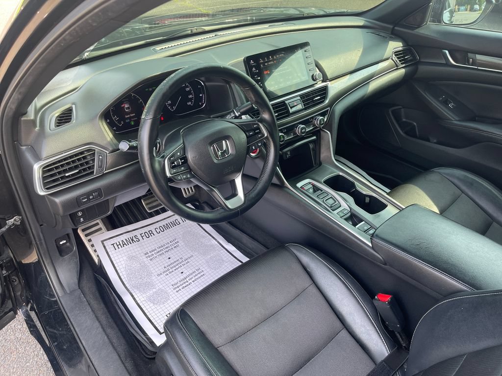 Used 2018 Honda Accord Sport image 12