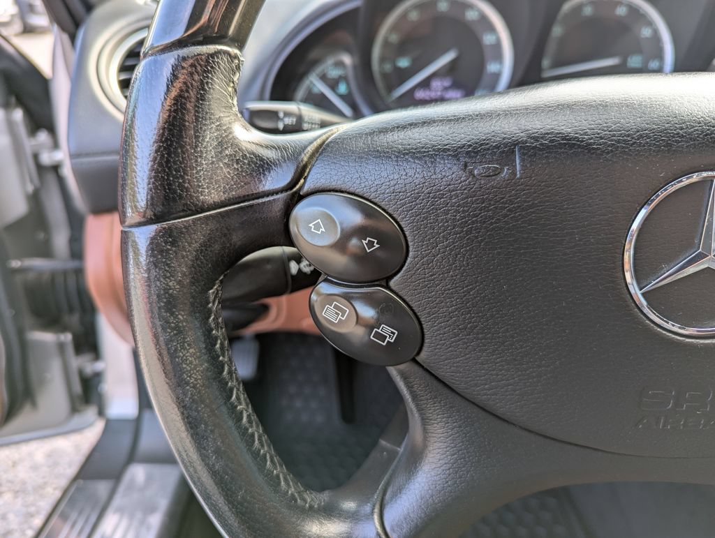 Used 2007 Mercedes-Benz SL 550 image 13