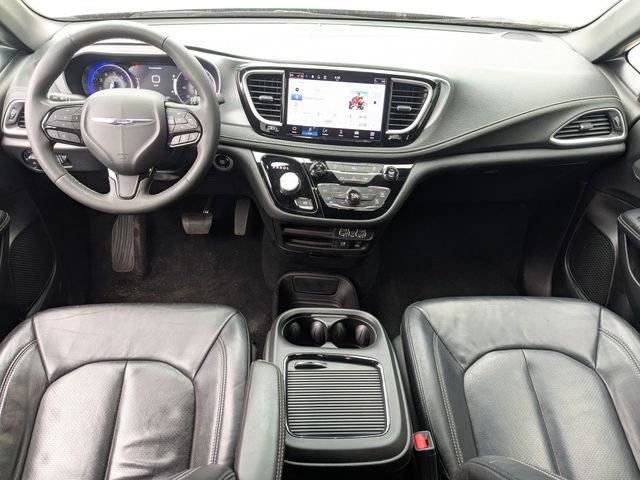 Certified 2022 Chrysler Pacifica Touring-L w/ S Appearance Package AWD/4WD image 21