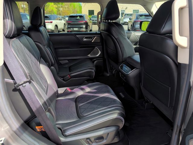Certified 2025 INFINITI QX80 Sensory image 13