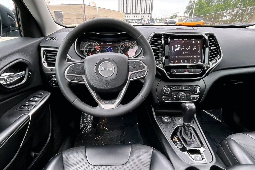 Used 2022 Jeep Cherokee Limited w/ Elite Package AWD/4WD image 5