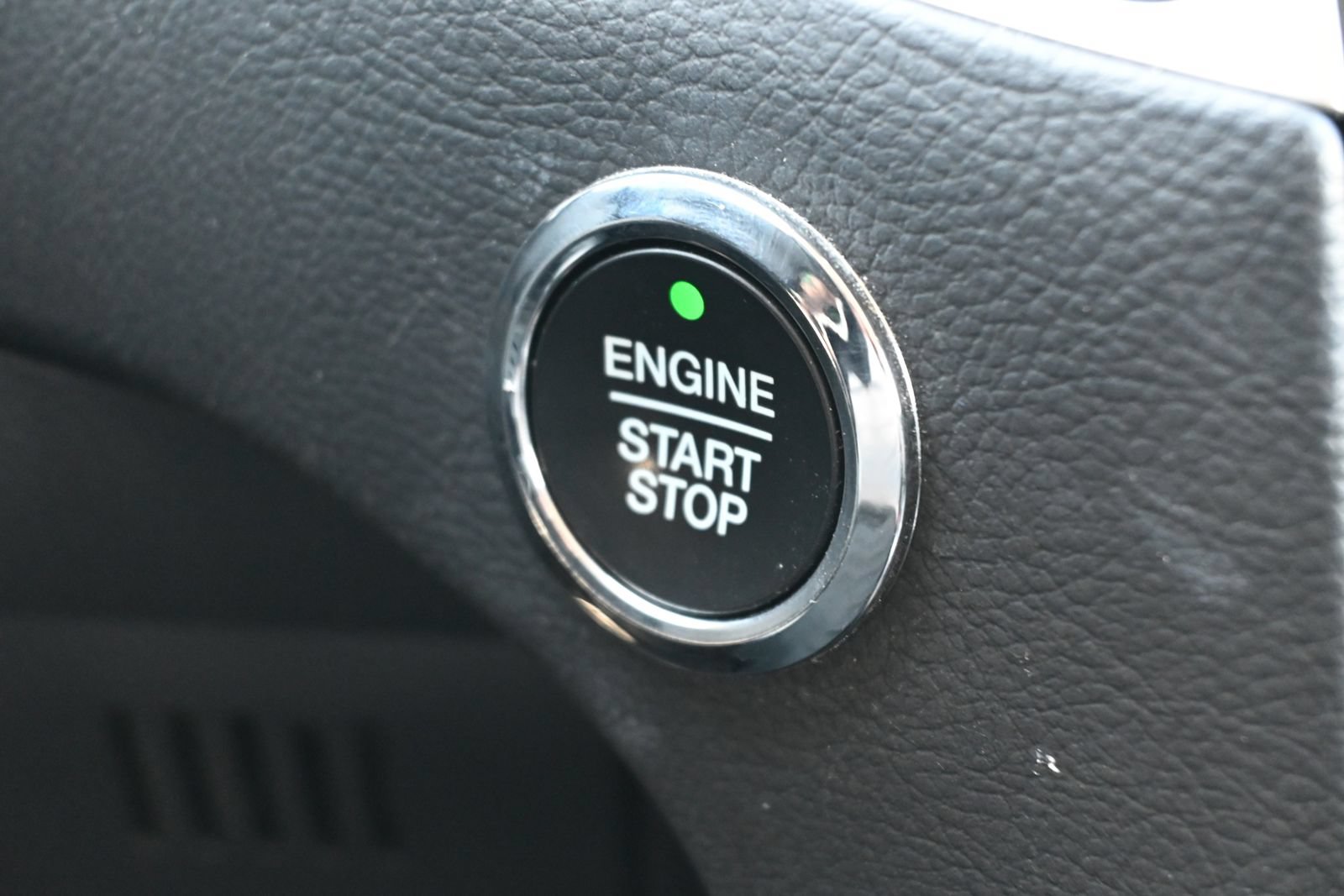 Used 2024 Ford Edge SEL AWD/4WD image 22