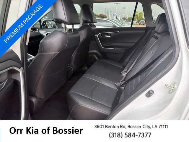 Used 2022 Toyota RAV4 XLE Premium FWD image 17
