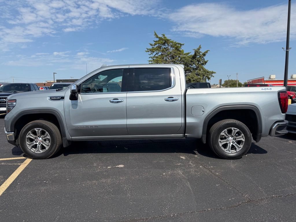 Used 2025 GMC Sierra 1500 SLT AWD/4WD image 4