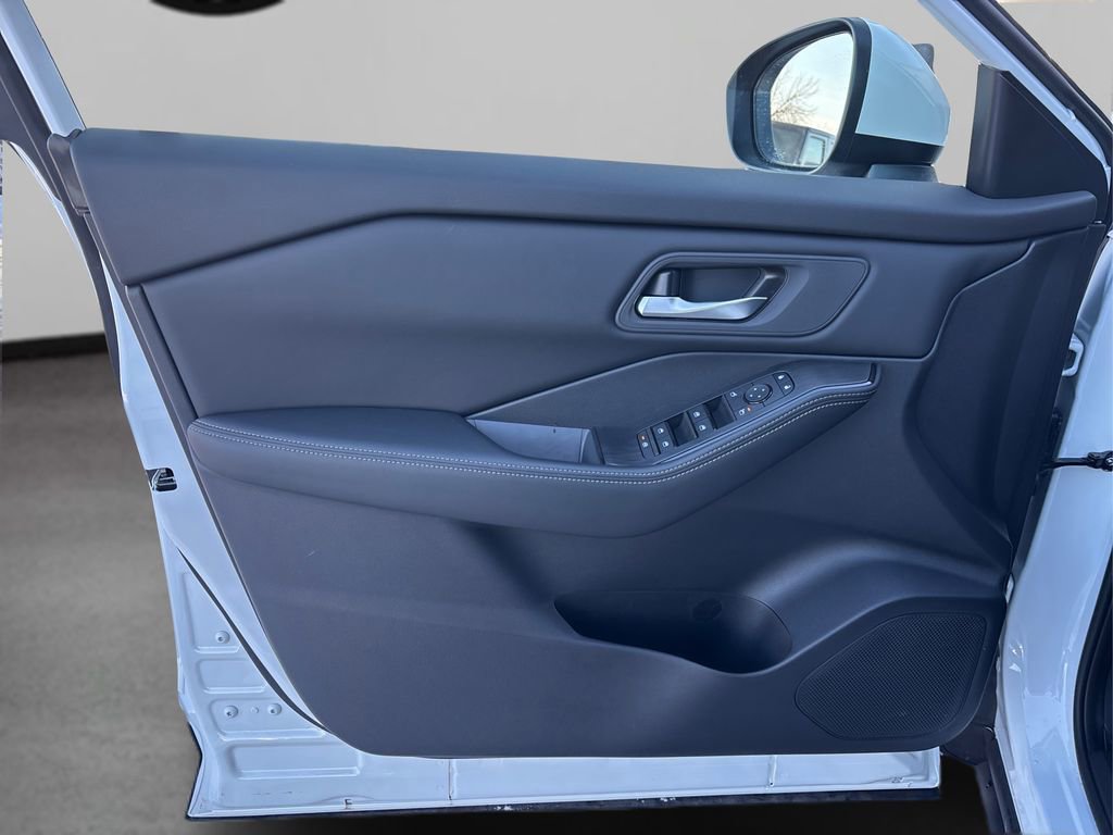 New 2026 Nissan Rogue SV image 14