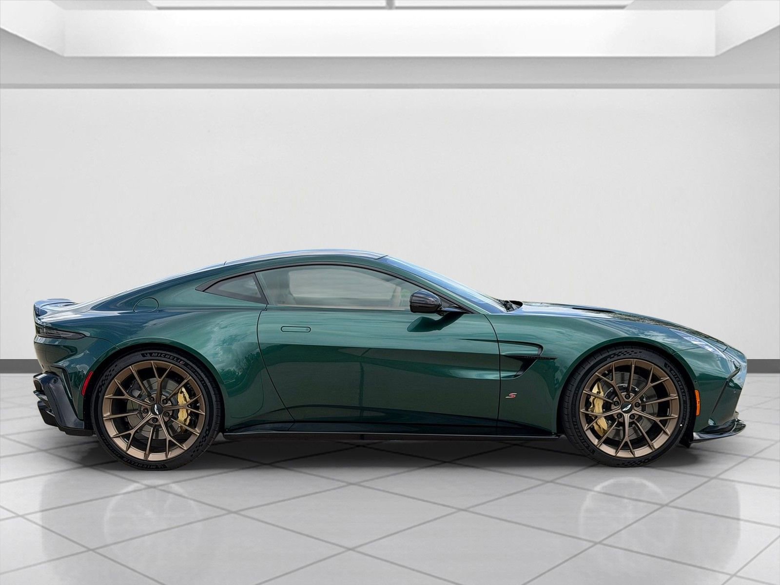New 2026 Aston Martin V8 Vantage S image 9