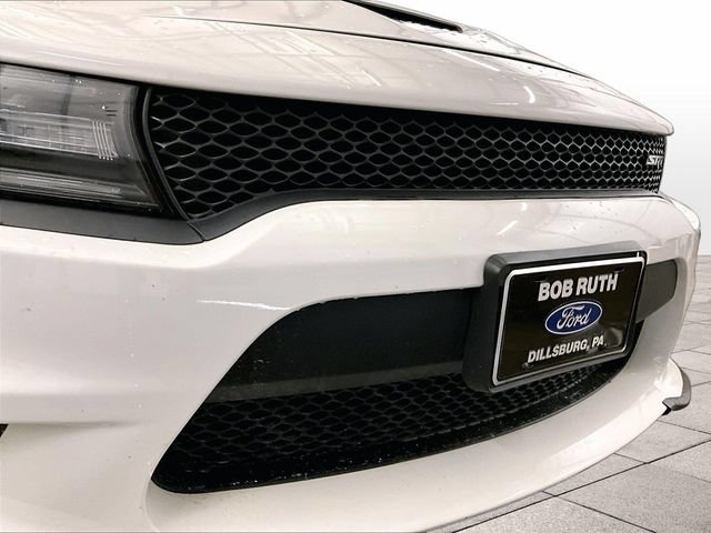 Used 2015 Dodge Charger SRT w/ Harman/Kardon Audio Group RWD image 30