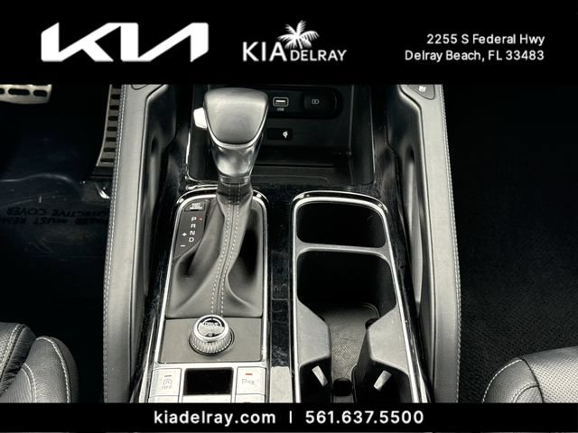 Certified 2021 Kia Telluride SX w/ Towing Package FWD image 26