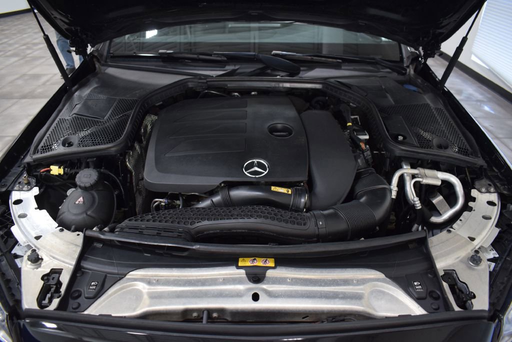Used 2021 Mercedes-Benz C 300 4MATIC Sedan w/ Premium Package image 36