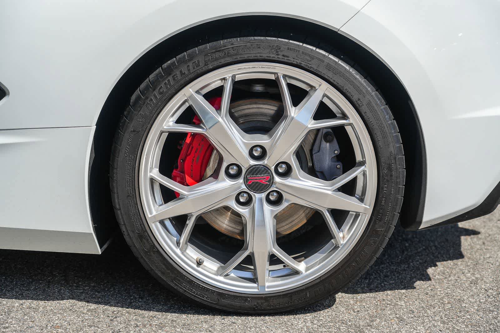 Used 2021 Chevrolet Corvette Stingray Premium Conv w/ Z51 Performance Package RWD image 11