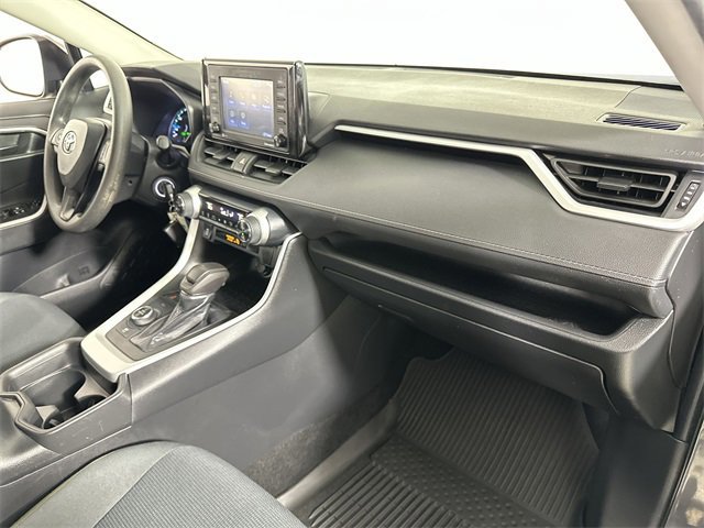 Used 2021 Toyota RAV4 LE image 30
