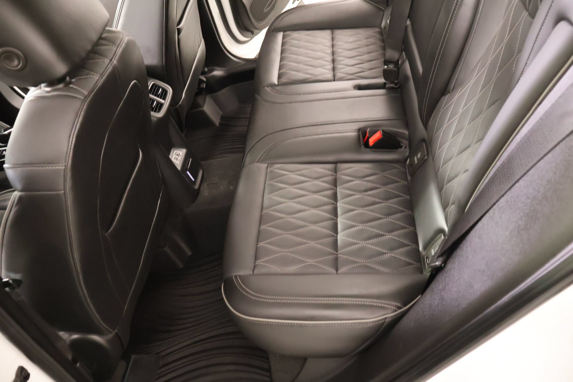 Used 2023 Buick Envision Avenir FWD image 12