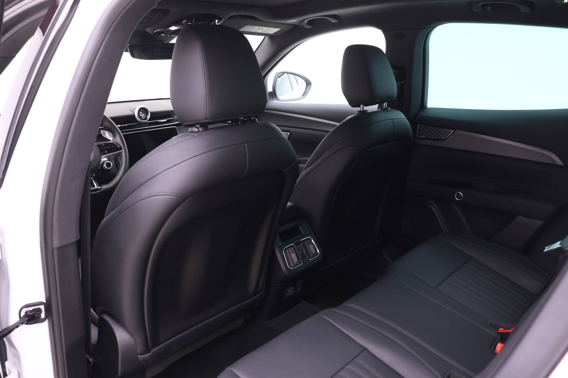 Used 2023 Maserati Grecale GT image 15