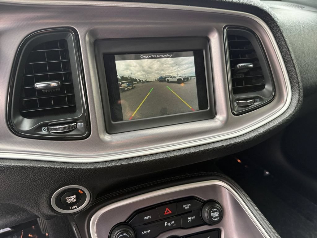 Used 2019 Dodge Challenger R/T RWD image 17
