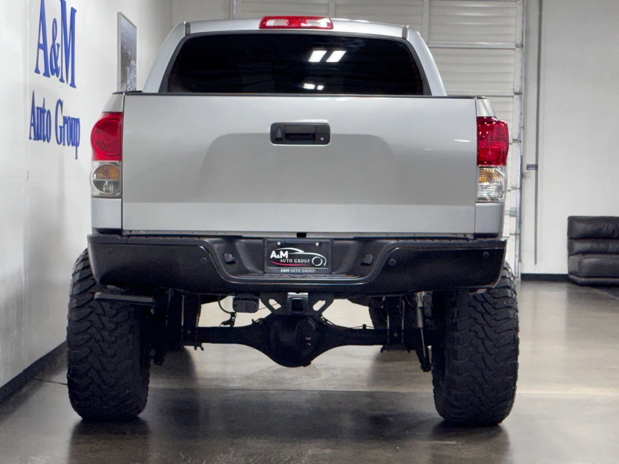 Used 2010 Toyota Tundra Limited AWD/4WD image 5
