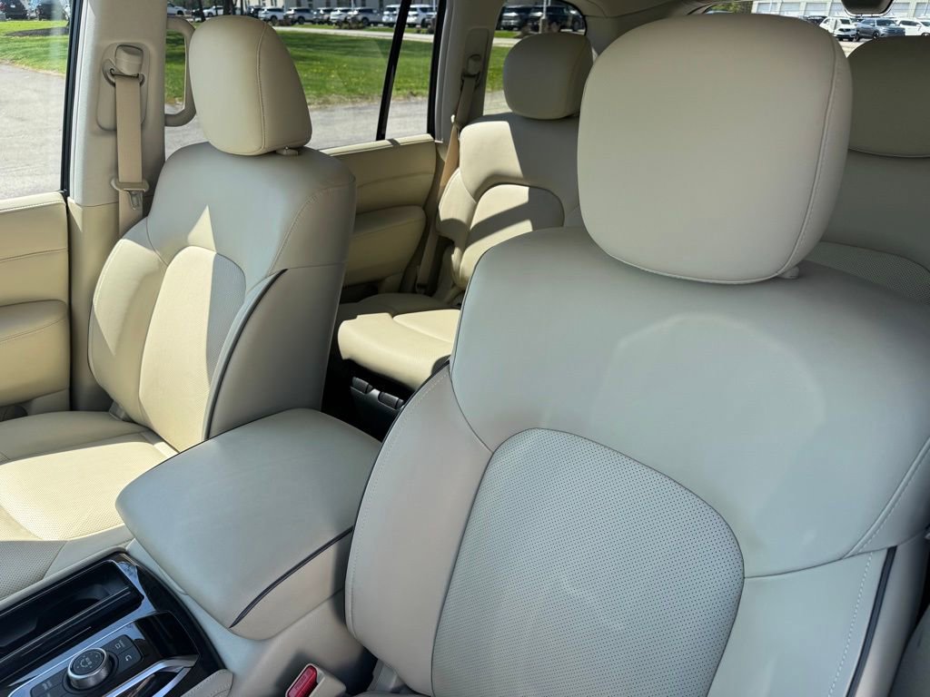 Used 2024 INFINITI QX80 Luxe w/ Cargo Package image 16