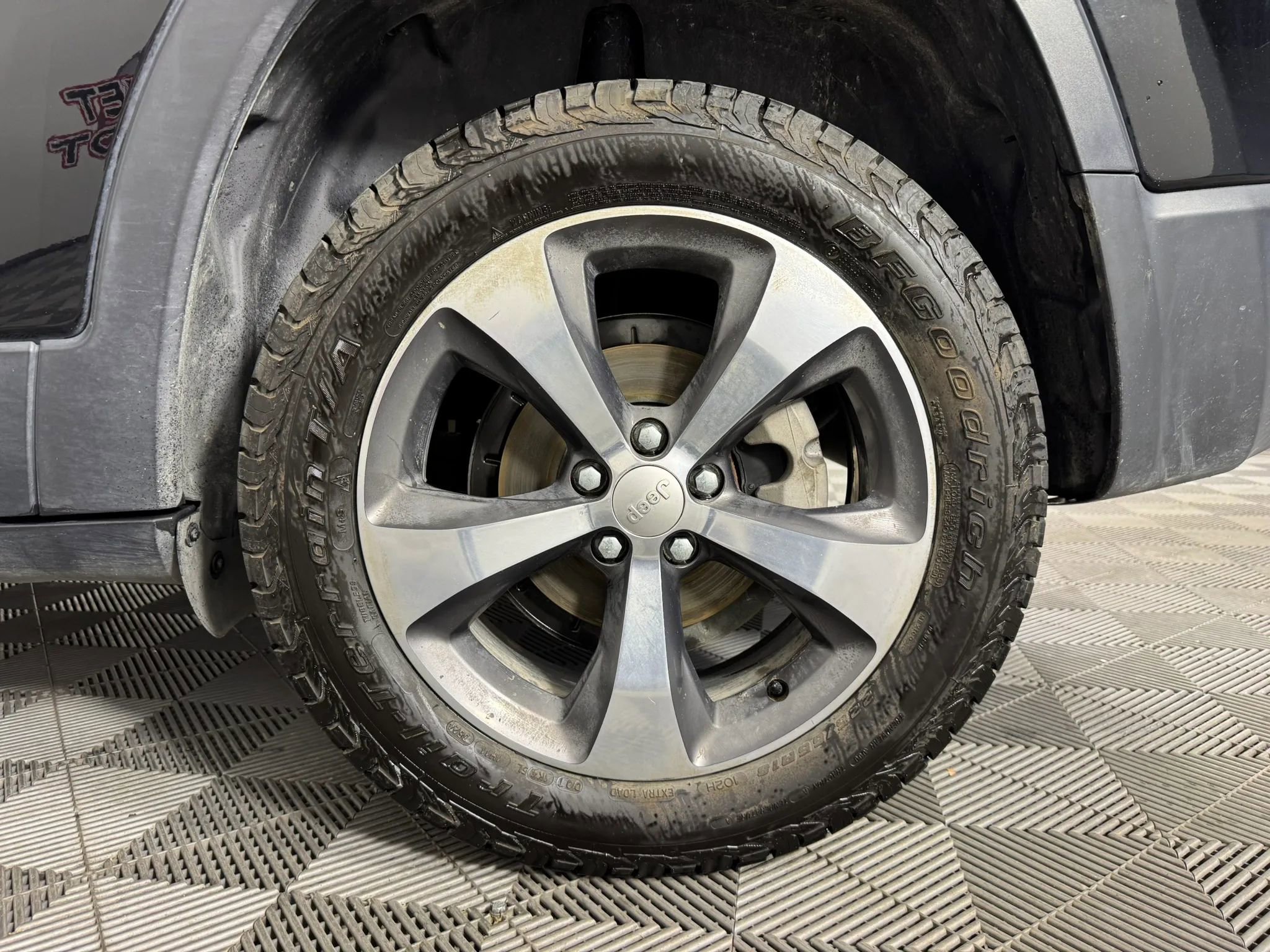 Used 2019 Jeep Cherokee Limited image 33