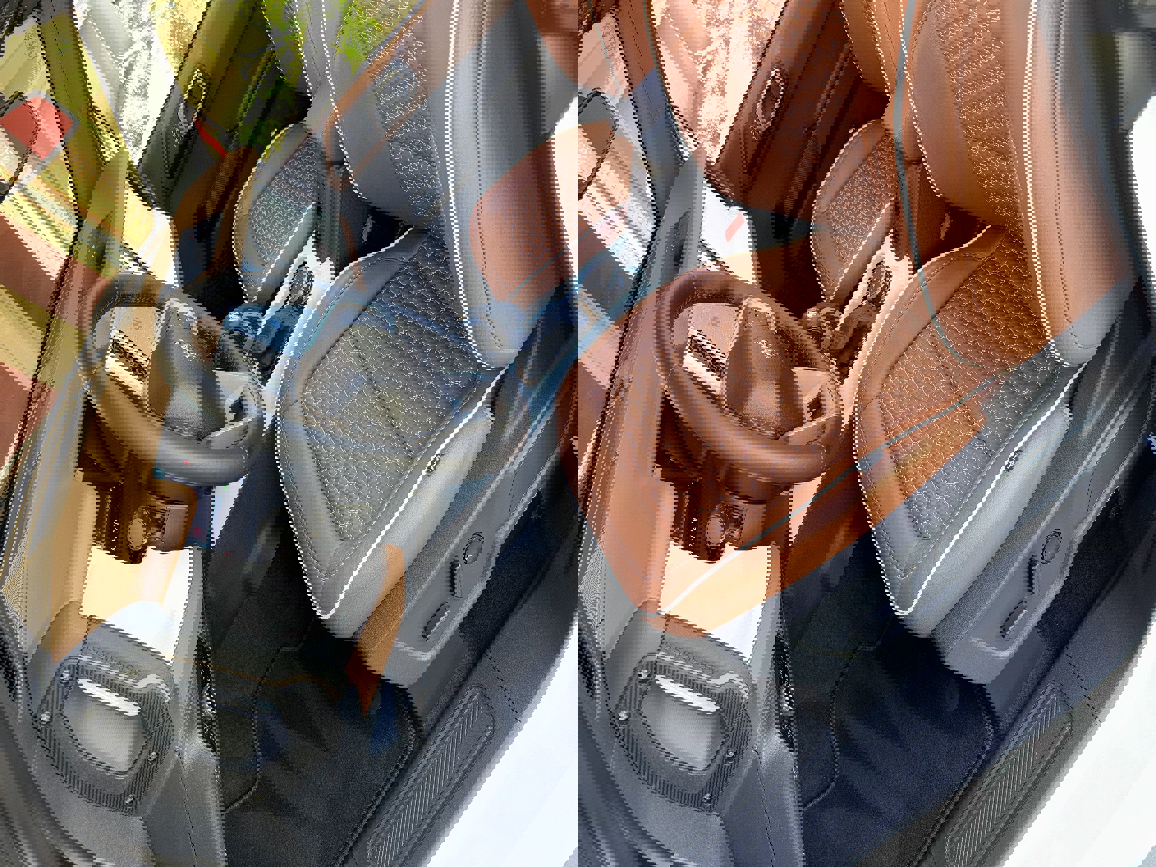 Used 2024 Ford Bronco Outer Banks image 18