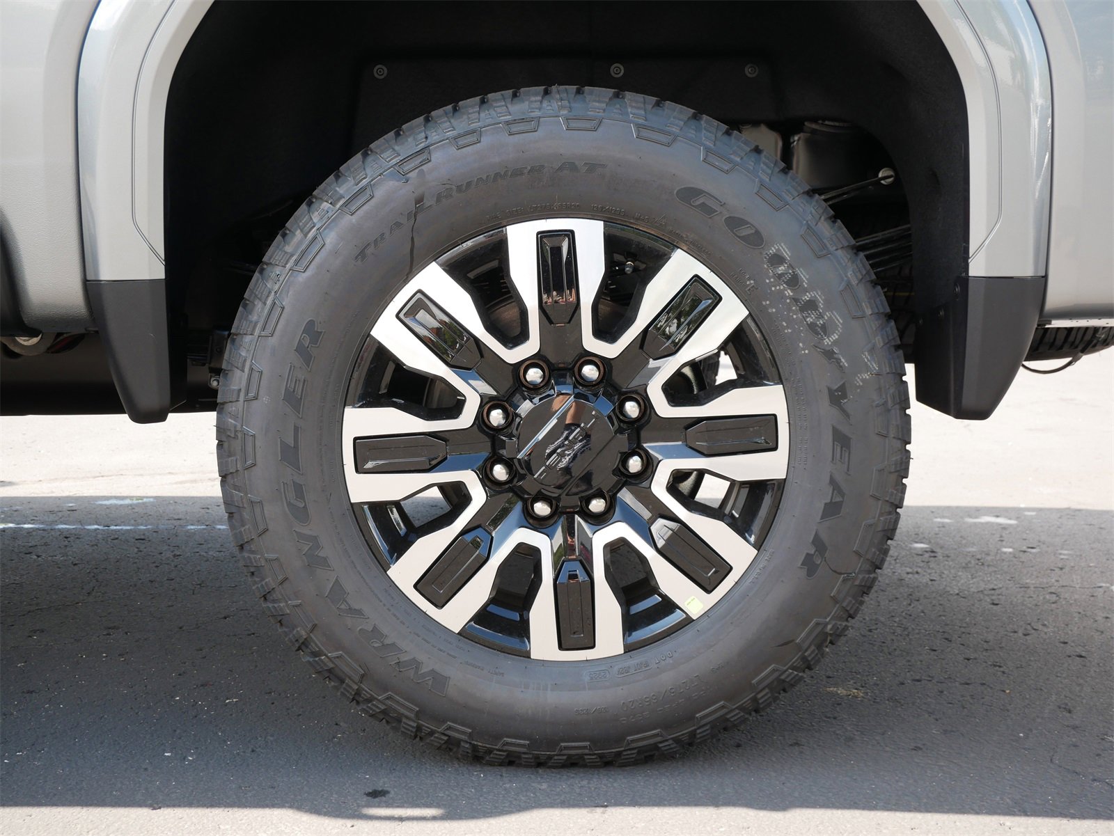 New 2026 GMC Sierra 2500 Denali Ultimate w/ Max Trailering Package image 4