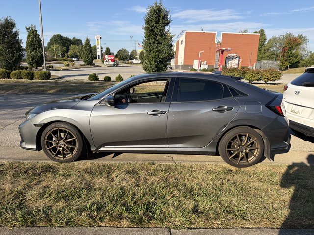 Used 2018 Honda Civic EX image 6