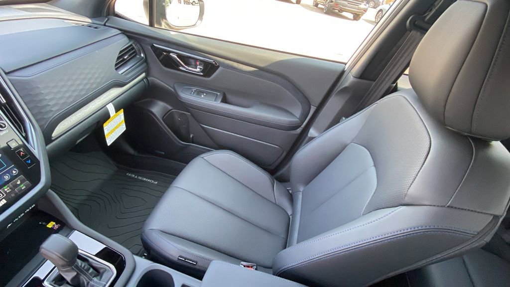 Used 2025 Subaru Forester Limited image 21