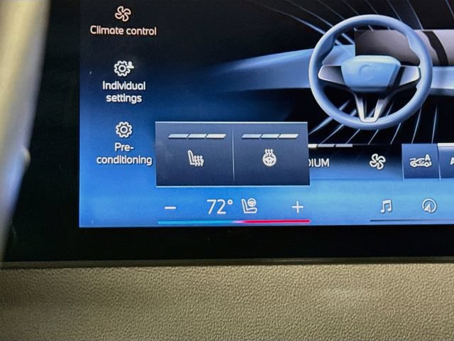Certified 2024 BMW iX xDrive50 w/ Premium Package AWD/4WD image 21