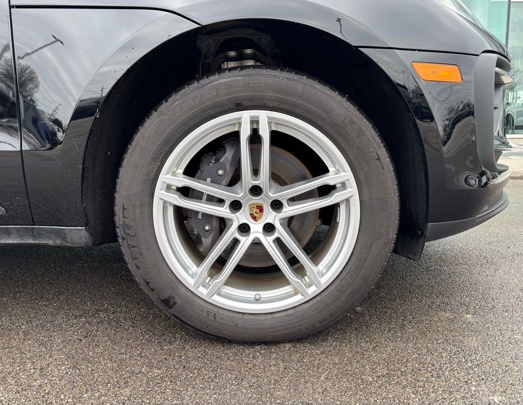 Certified 2026 Porsche Macan image 39