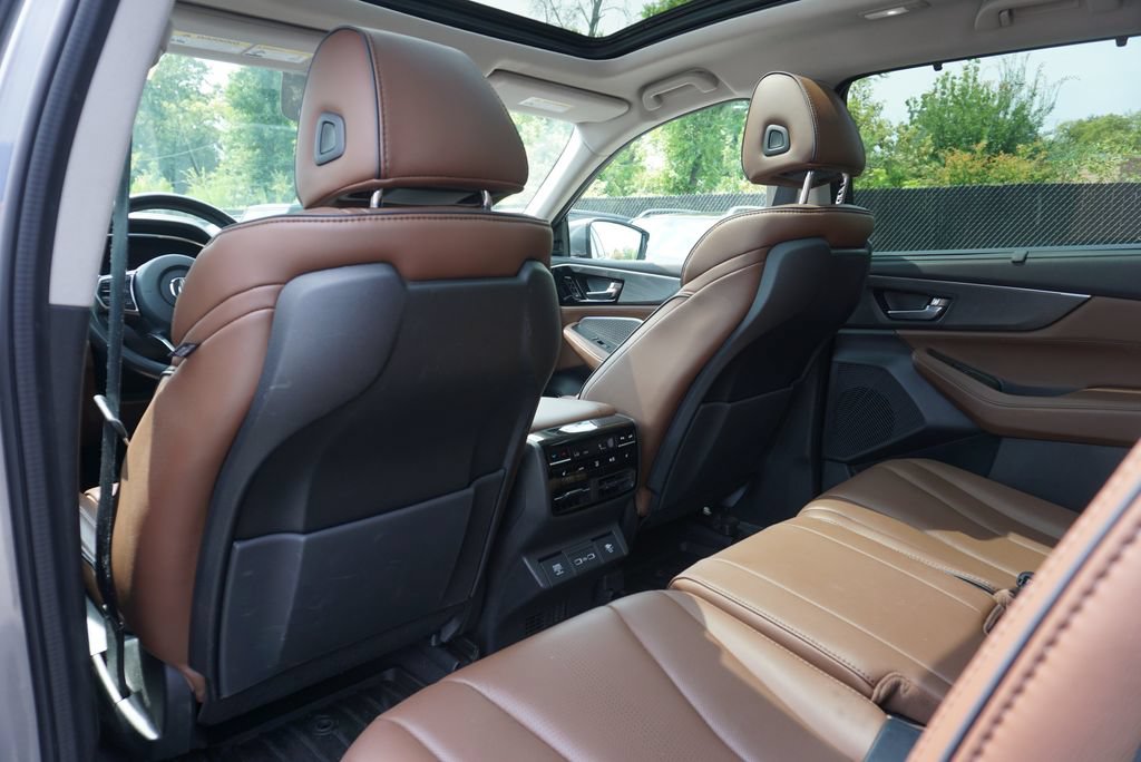 Used 2022 Acura MDX SH-AWD w/ Advance Package image 23