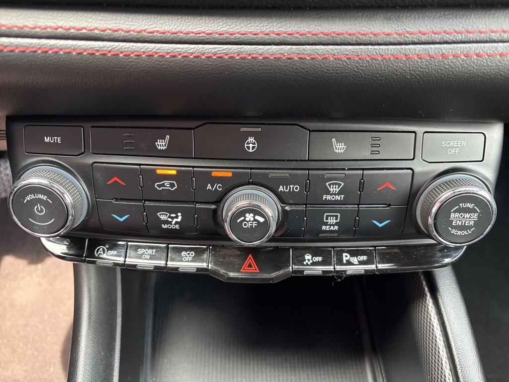 Used 2023 Dodge Durango GT image 29