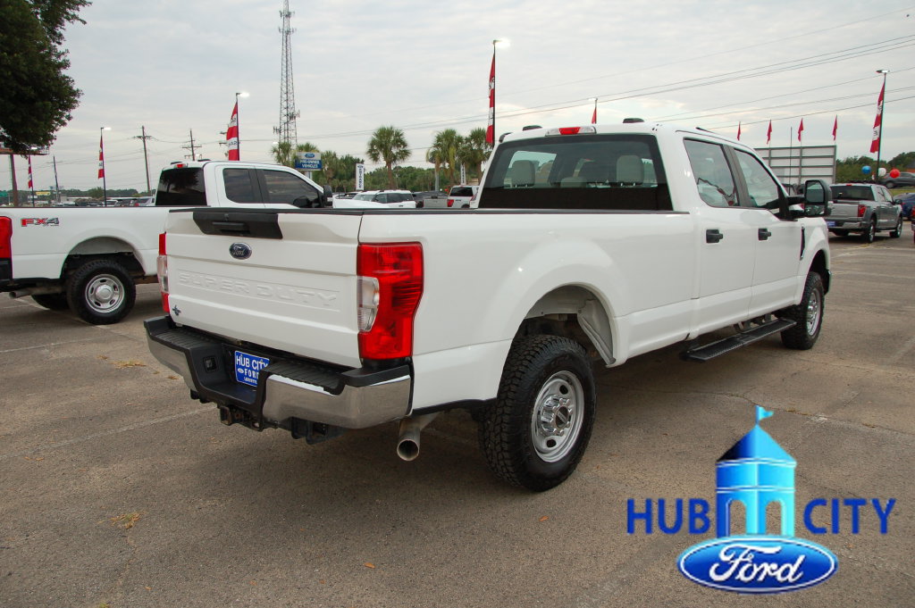 Used 2022 Ford F250 XL w/ Power Equipment Group AWD/4WD image 5