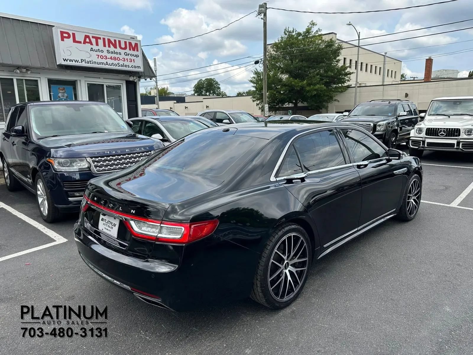 Used 2017 Lincoln Continental Select w/ Climate Package FWD image 5