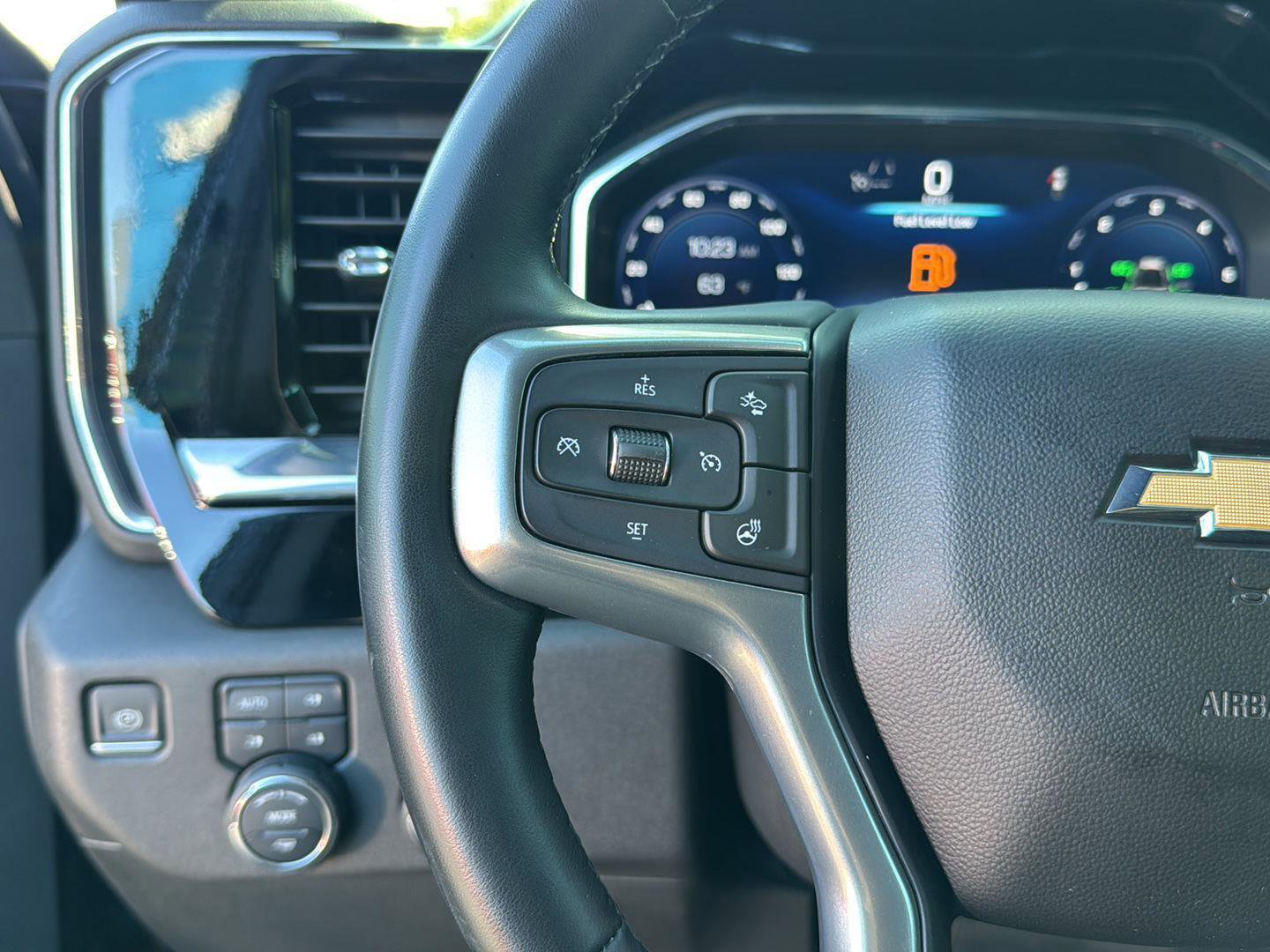 Used 2024 Chevrolet Silverado 2500 LTZ image 18