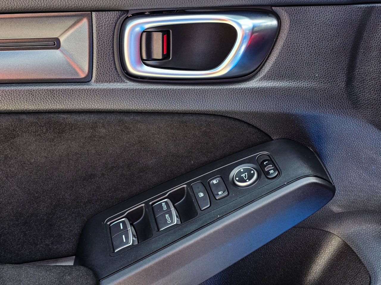 Used 2025 Honda Civic Type R image 15