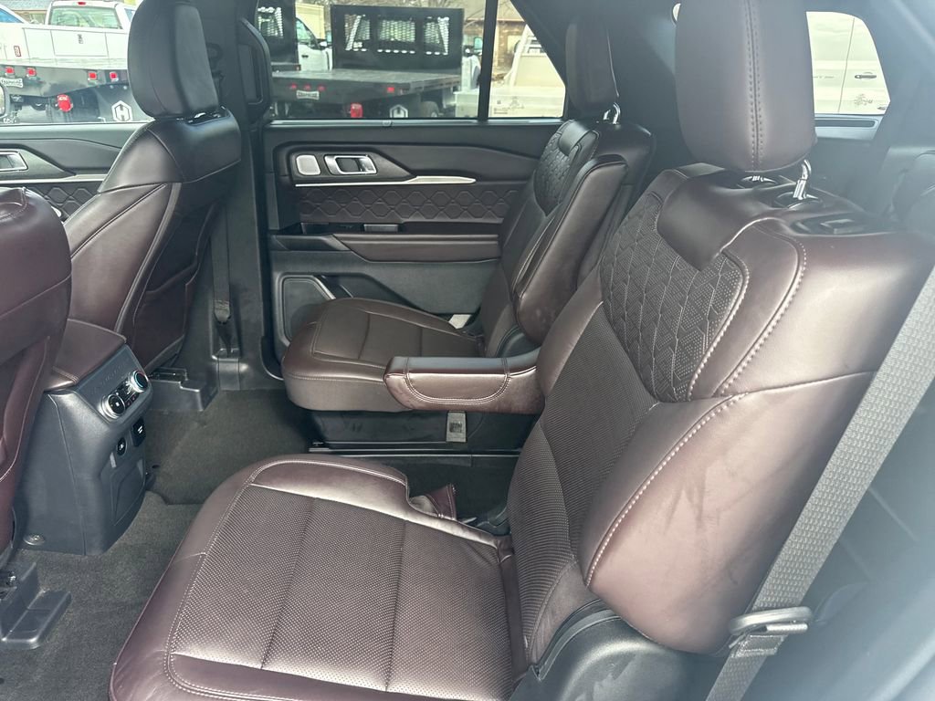Used 2025 Ford Explorer Platinum w/ Ultimate Package AWD/4WD image 20