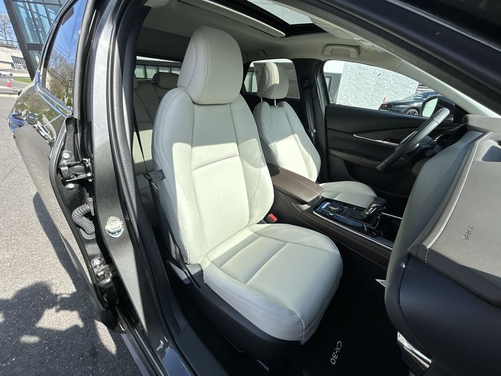 New 2025 MAZDA CX-30 2.5 Turbo w/ Premium Plus Pkg AWD/4WD image 15