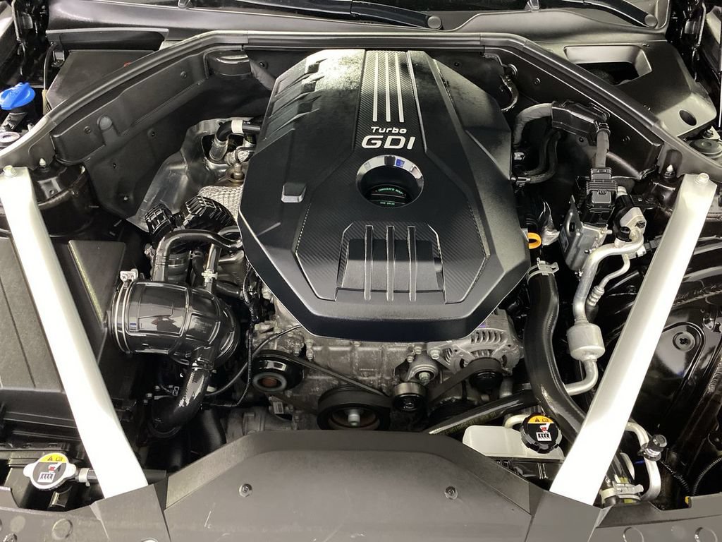 Used 2023 Genesis G70 2.0T AWD/4WD image 35