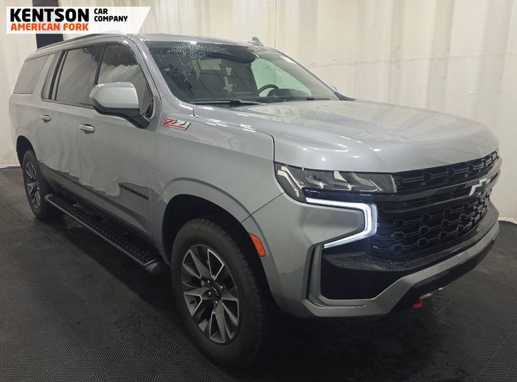 Used 2024 Chevrolet Suburban Z71 image 3