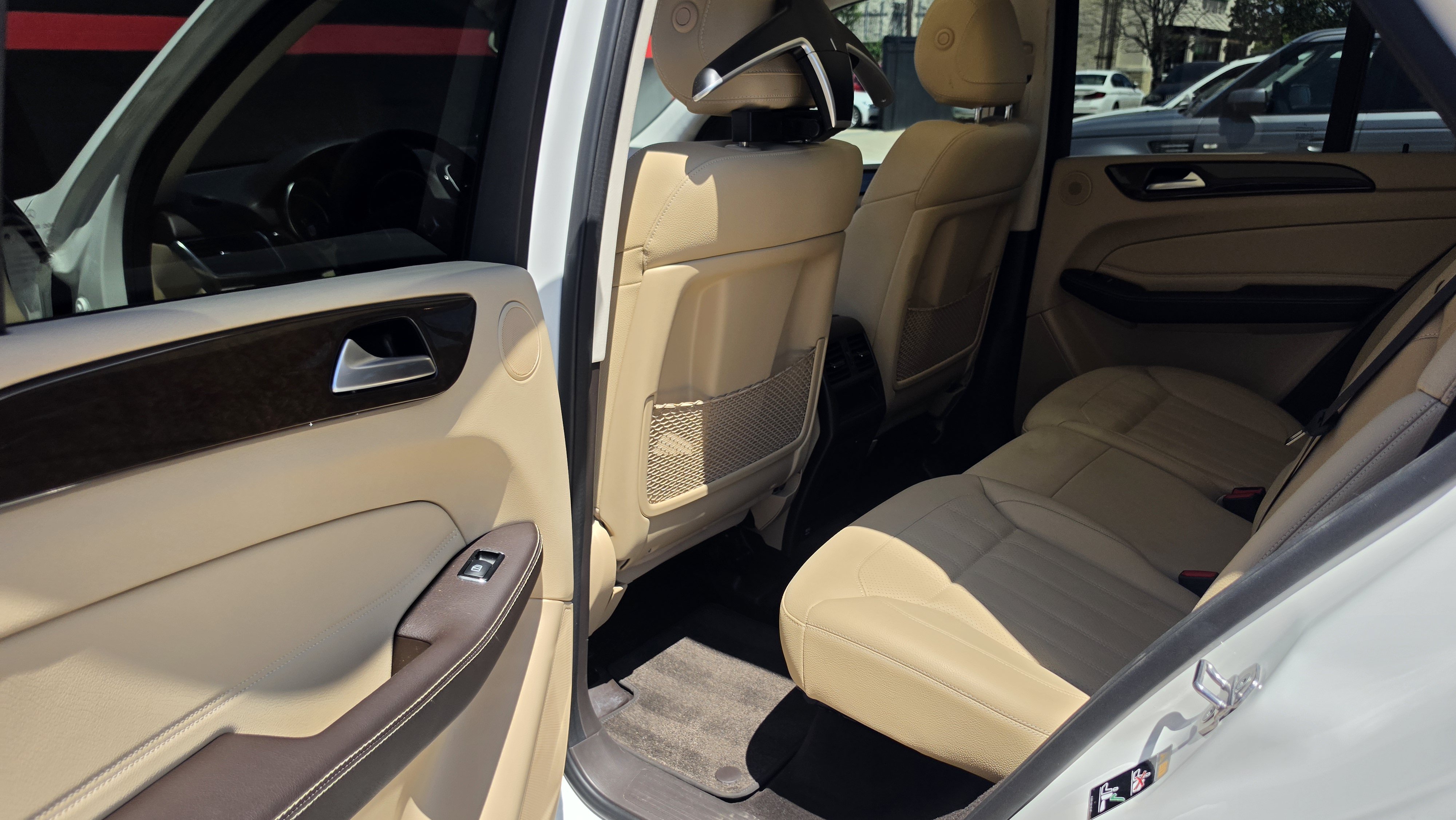 Used 2018 Mercedes-Benz GLE 350 w/ Premium 1 Package image 22