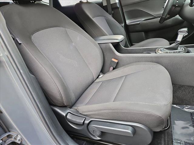 Used 2025 Hyundai Kona SEL FWD image 20
