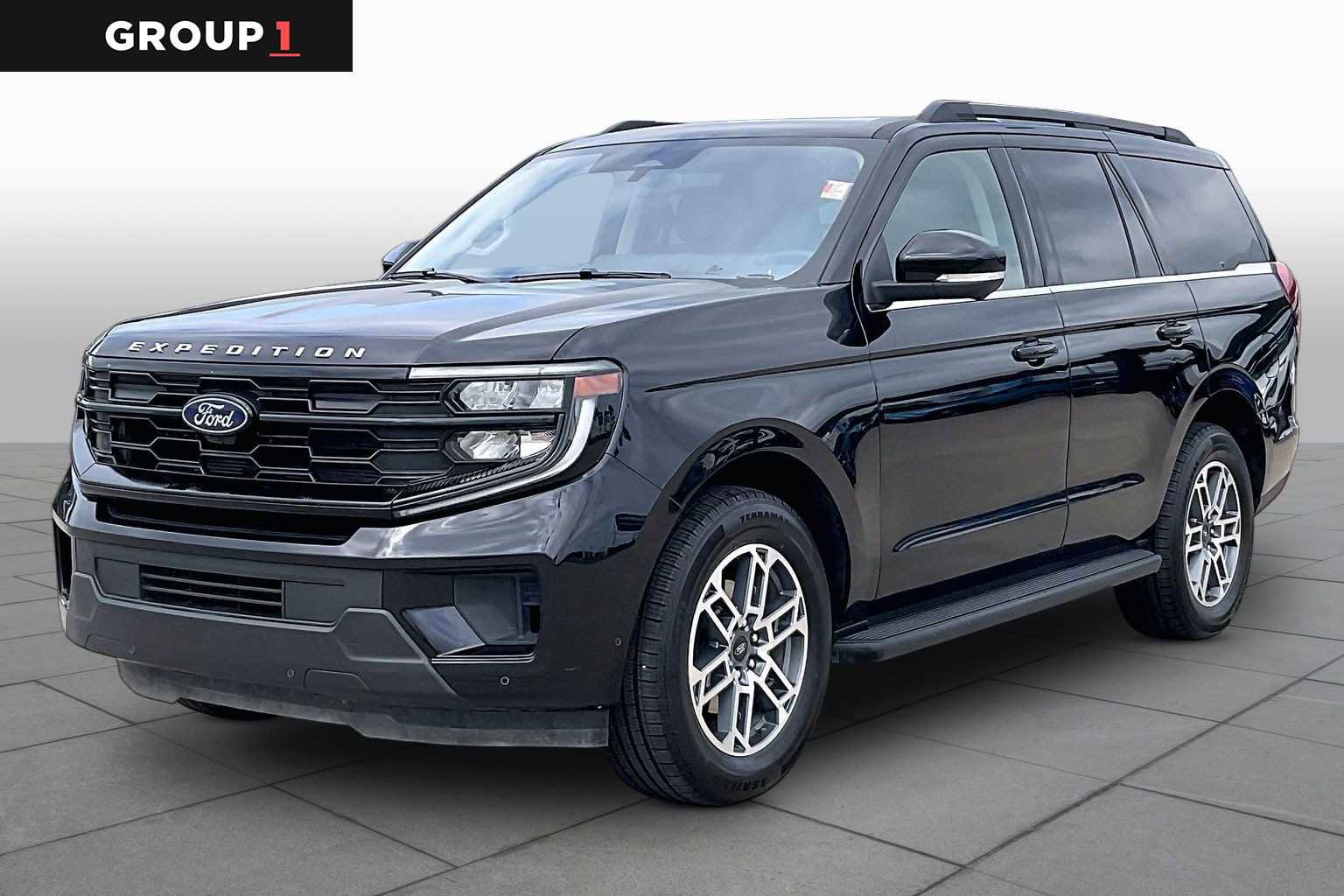 Used 2025 Ford Expedition Active AWD/4WD image 1