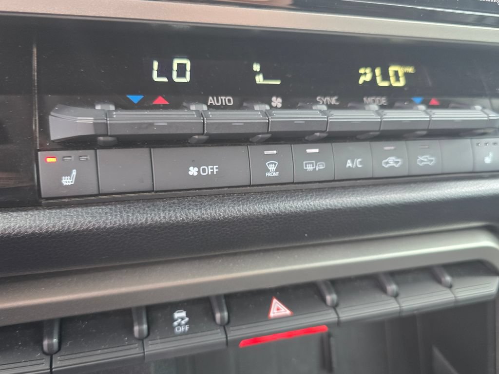 Used 2023 Toyota Tundra SR5 w/ SR5 Premium Package AWD/4WD image 17