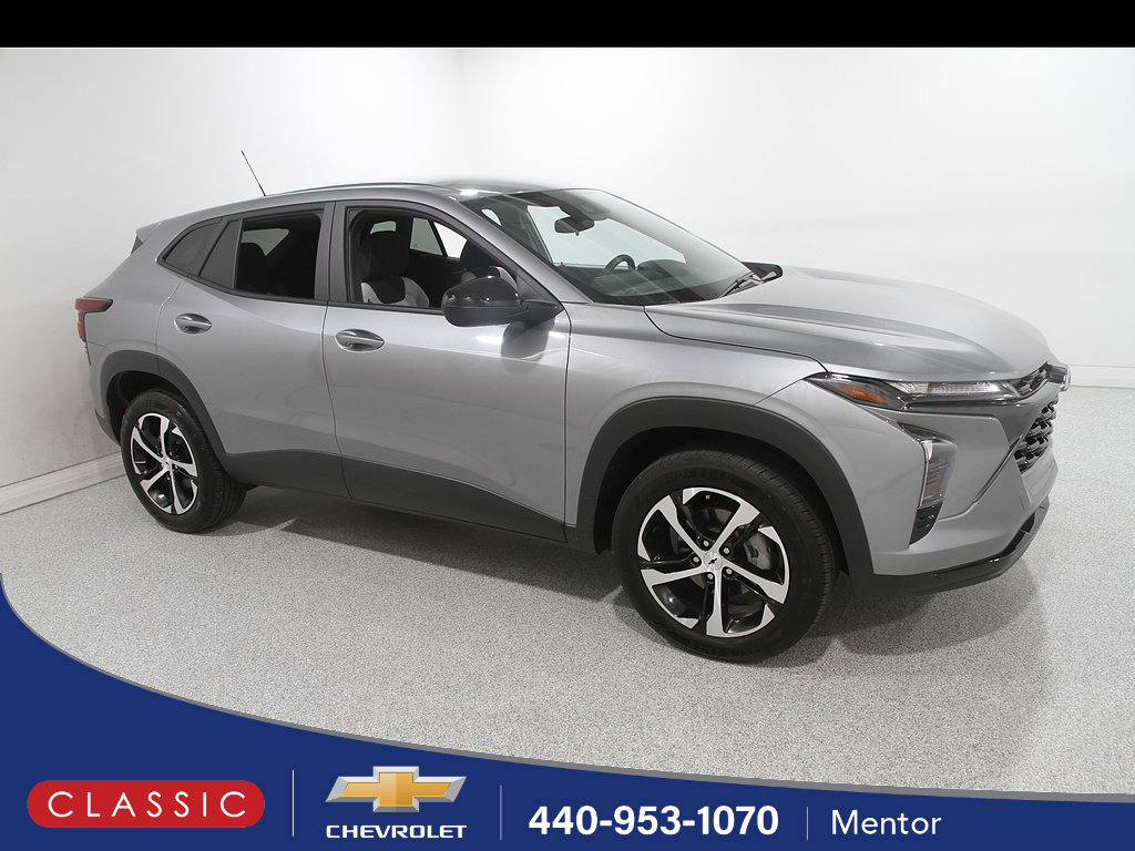 Used 2024 Chevrolet Trax RS w/ Driver Confidence Package FWD image 1