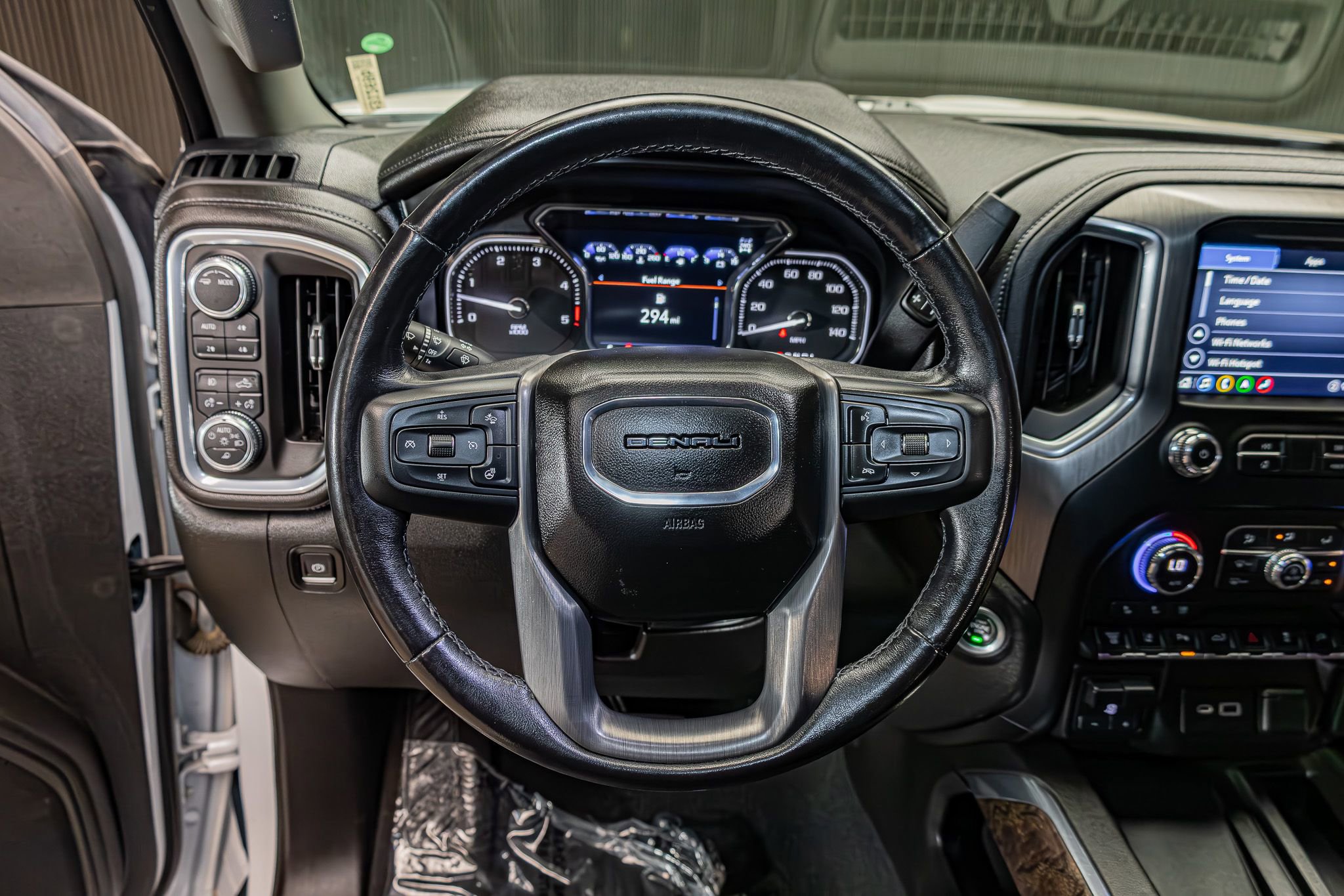 Used 2021 GMC Sierra 3500 Denali w/ Denali Ultimate Package AWD/4WD image 16