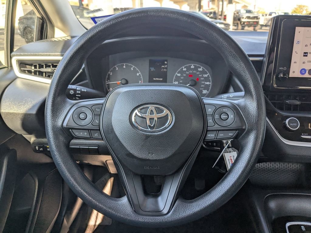 Used 2025 Toyota Corolla LE image 17