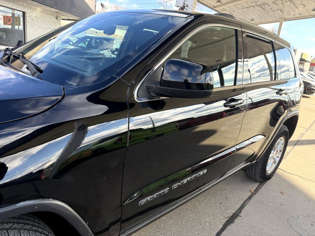 Used 2020 Jeep Grand Cherokee Laredo image 22